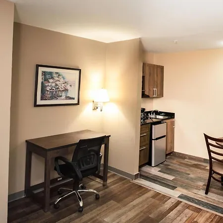 Suburban Studios Charlotte - Ballantyne-2