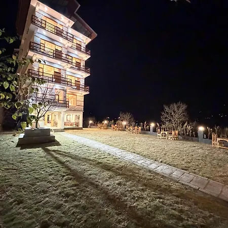 Snow Apple Resort By West Western - Central Heated Room And Air Cooled-3