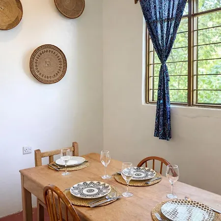 Secluded House With Outdoor Cinema - 4 Min Walk To The Beach-2