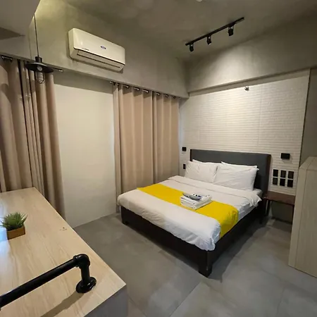 2 Bedroom Service Apartment In Quezon City-2