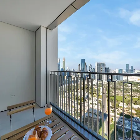 Brand-New 1Br In Downtown I Direct Dubai Mall Access I Balcony & Stunning Pool-2