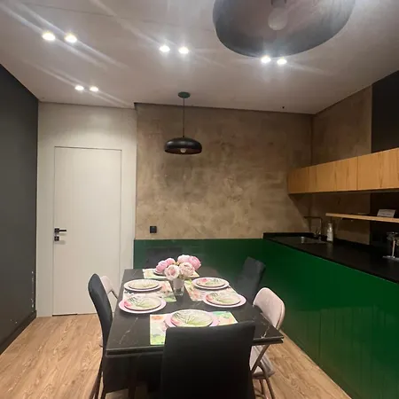 Remarkable Apartment-3