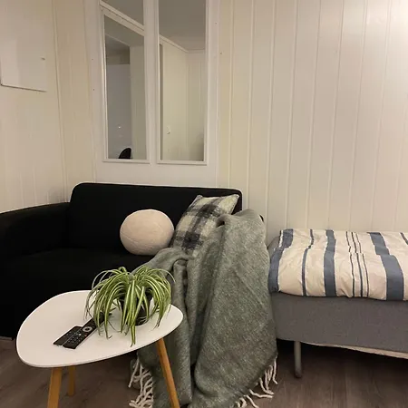 Tromsdalen Studio 1 - Free Parking, Views & Near Attractions-2