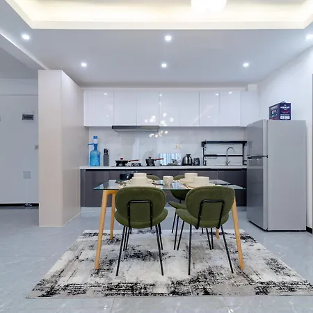 Tatiana'S Luxury Apartment-3