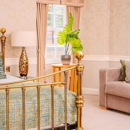 Royal Berkshire-2