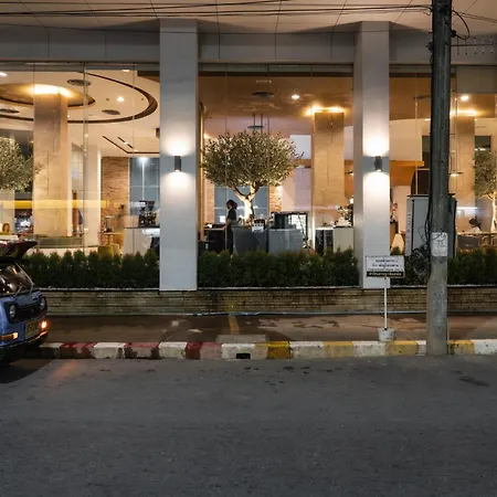 Golden Crown Grand Hotel-3