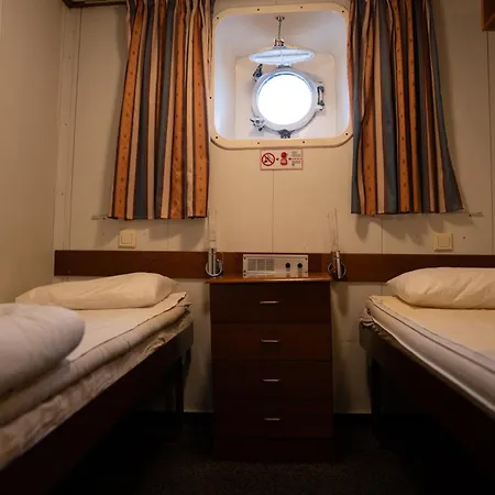 Laivahostel S/S Bore-2