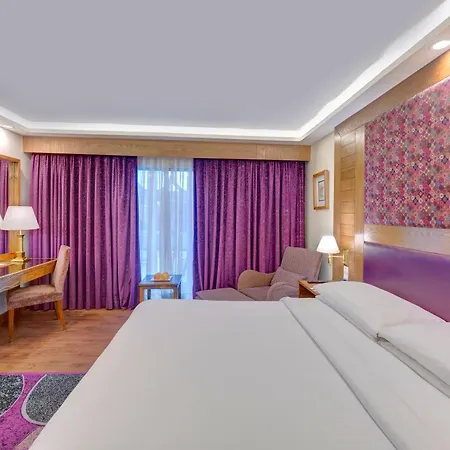 Pearl Continental Hotel, Rawalpindi-3