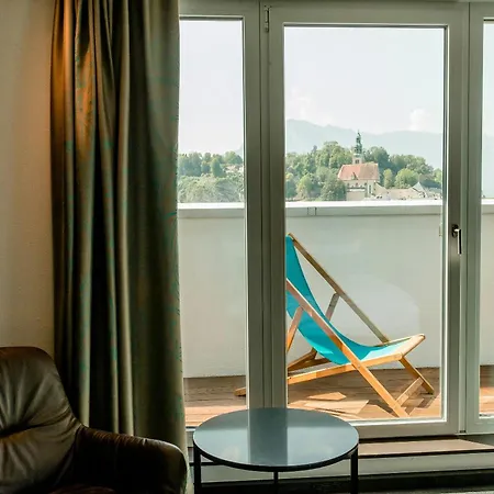 Motel One Salzburg-Mirabell-3