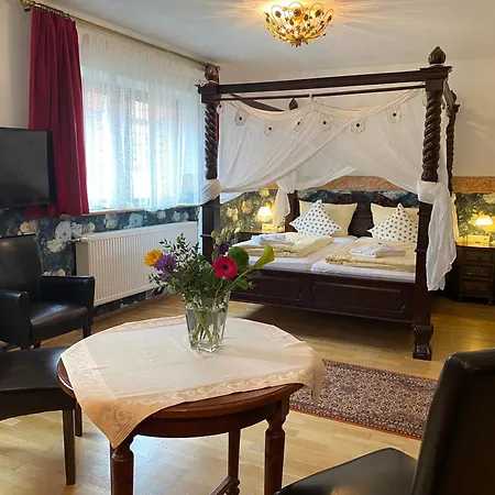 Kreuzerhof Hotel Garni-3