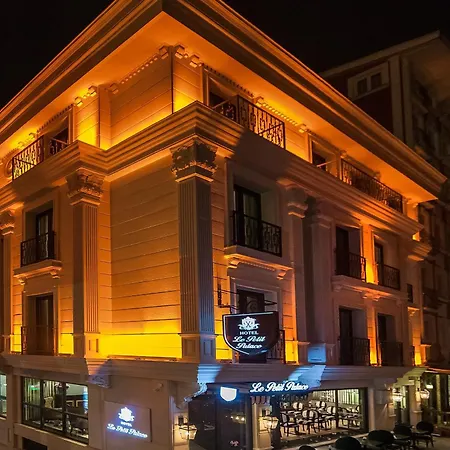 Le Petit Palace Hotel - Special Category-2