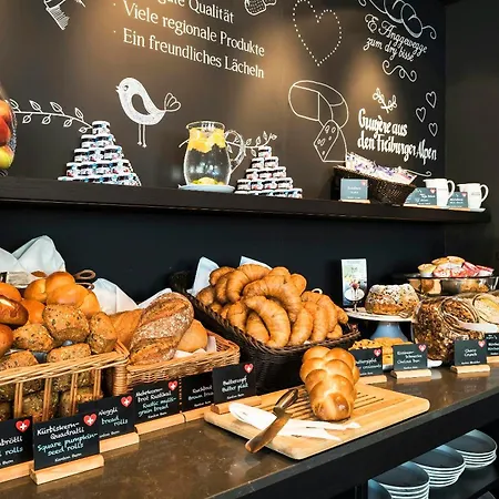 Motel One Basel-3