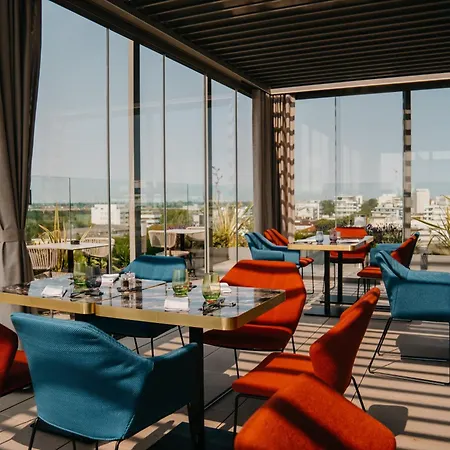 J44 Lifestyle Hotel-2