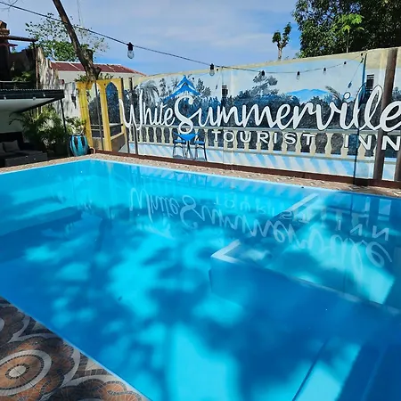 White Summerville Tourist Inn-3
