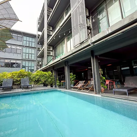 Hotel Ordinary Bangkok-2