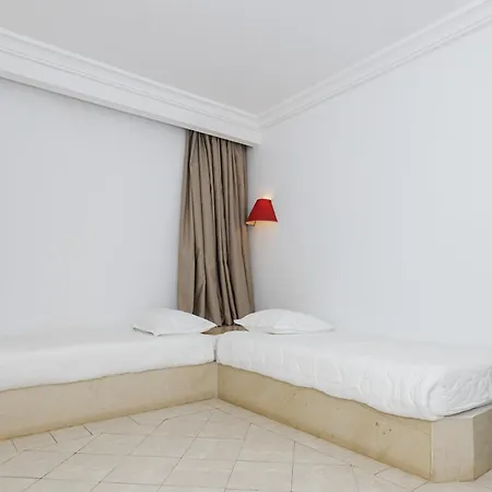 Le Petit Palais Djerba & Spa-3