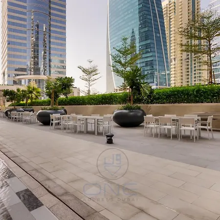 Zada Tower 1Br, Big Balcony, Bright & Breezy-3