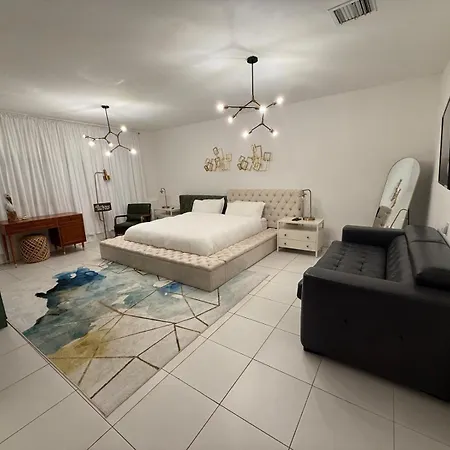 Home On The Water In Marathon, Fl-3