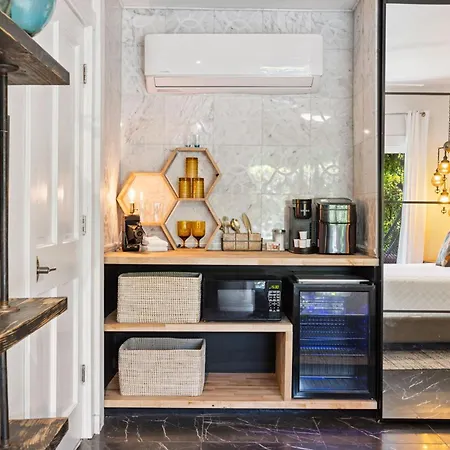 Speakeasy Hotel (Adults Only)-3