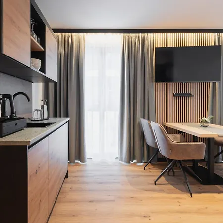 Falcon Suites Pure - Summercard Included-2