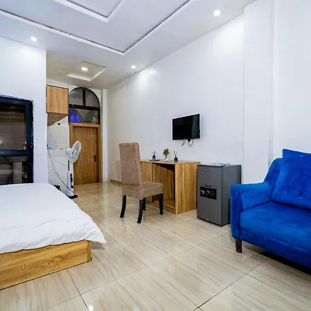 Frenezia Hotel And Apartment Ikeja Gra-2