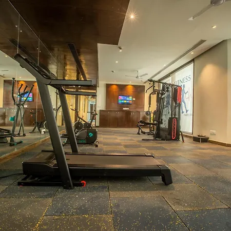 Hotel Vivanta Inn Near Delhi Airport With Free Airport Drop-2