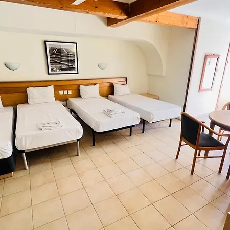 Quad Room 2636-3