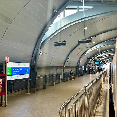 Spacious 3Br Bkk Near 3 Private Bathrooms Family Stay-3