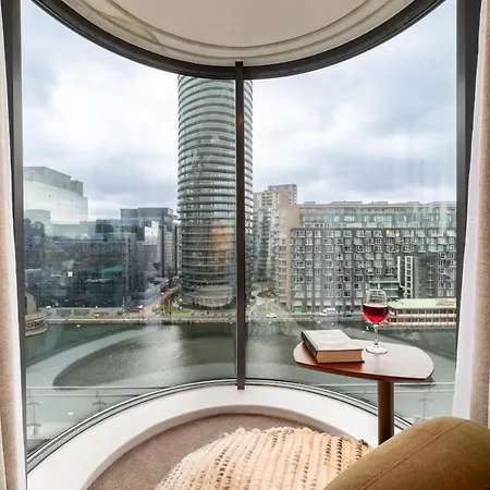 Wild Roses Serviced Apartments - Canary Wharf Penthouse-2