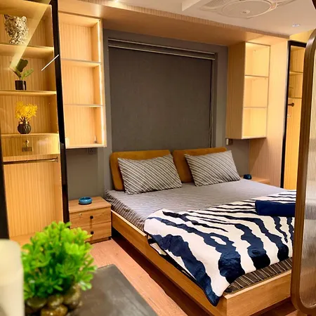 Modern Luxury Haven In The Heart Of The City-2