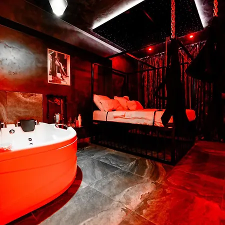 Ruby Night Luxury Apartments-3