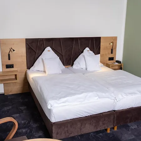 Hotel Alpha-3