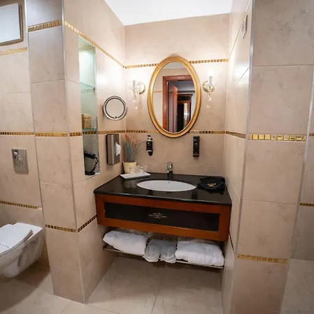 Hotel Divinus-2