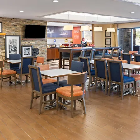 Hampton Inn Frostburg-3
