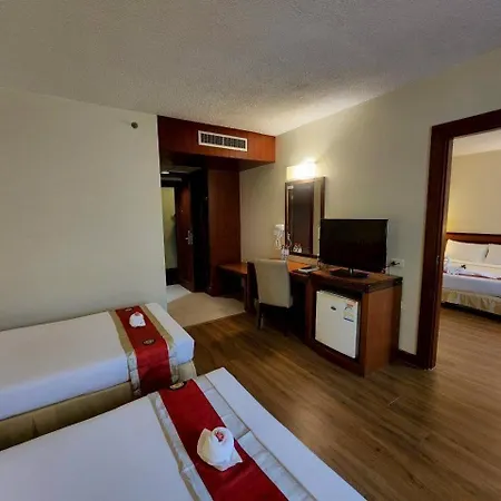 Hatyai Golden Crown Hotel-2