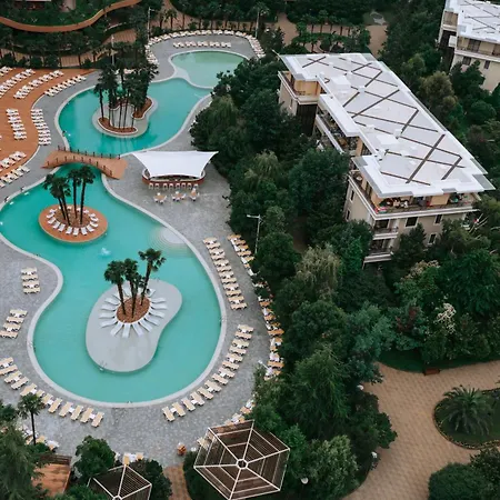 Dreamland Oasis Hotel Chakvi-2