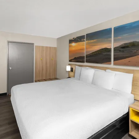 Days Inn By Wyndham Kansas City Northeast-2