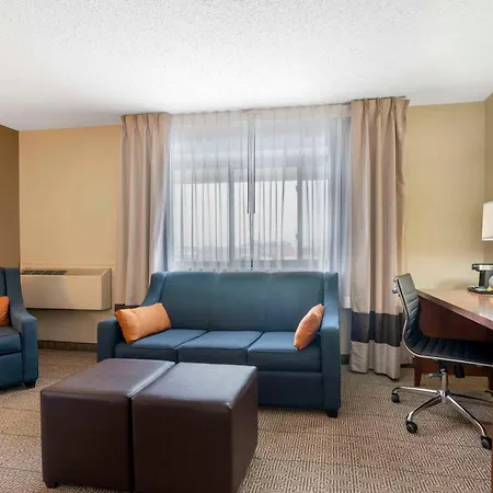 Comfort Inn & Suites Indianapolis Northwest - College Park-2