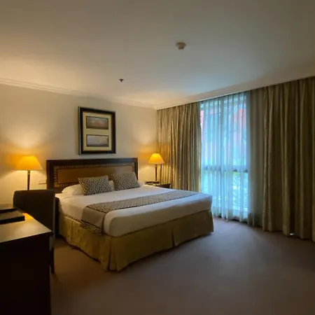 Herald Suites Solana-2