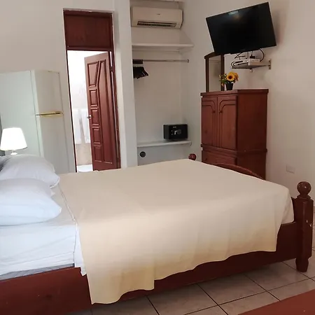 Hotel Garant & Suites-2