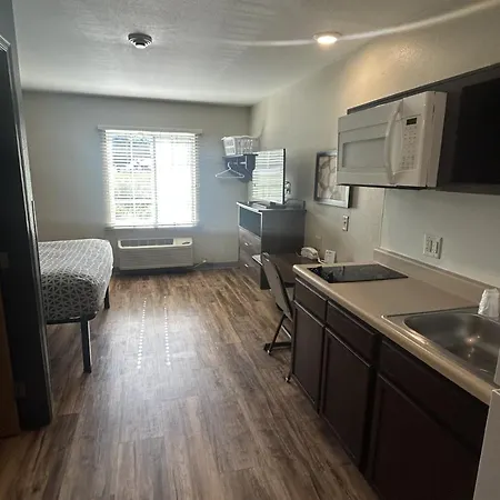 Woodspring Suites Nashville Airport-3