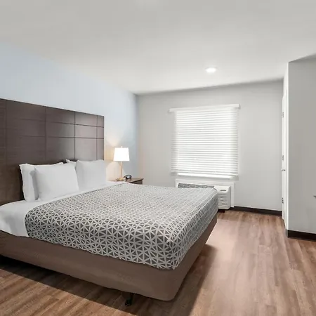 Woodspring Suites Atlanta Airport-3