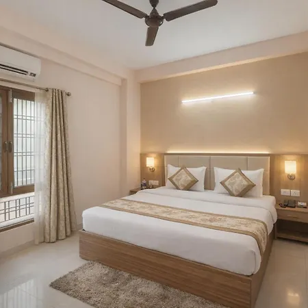 Glinzer Noida-2