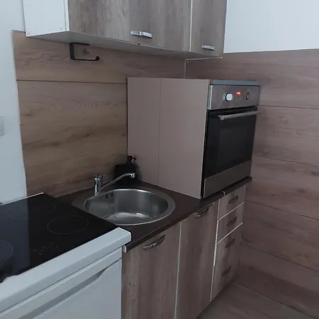 Apartman V&V-2