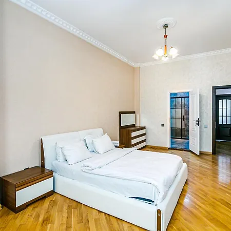Stella Luxury Apartment In Nizami Street-3