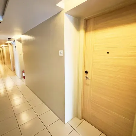 Foura Suites Makati-3