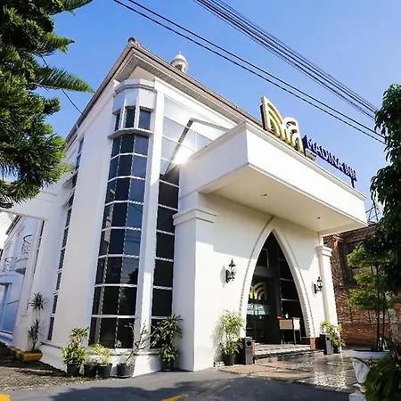 Madina Inn Hotel & Hostel Yogyakarta-3