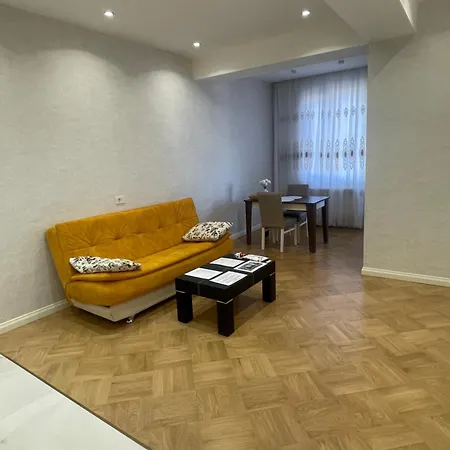 Baku City Center Studio - City View & Modern Comfort-3