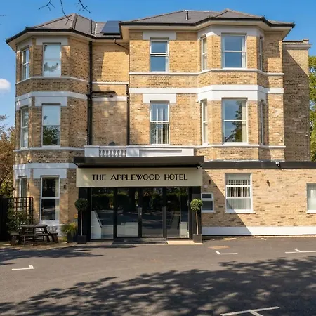 Applewood Hotel-2