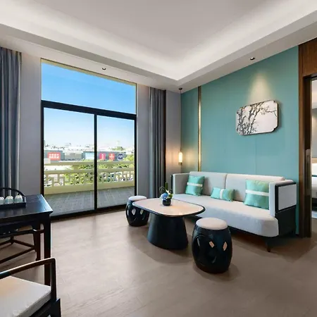 Guangzhou Dong Fang Hotel-3